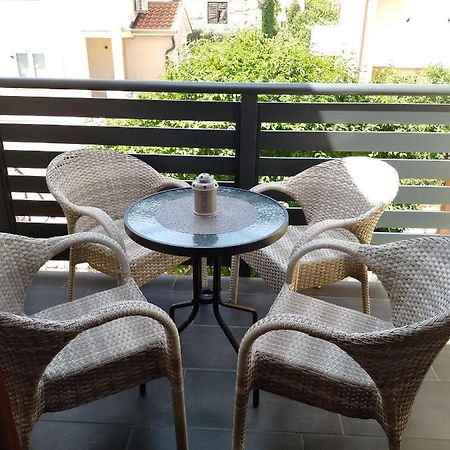 Apartamento Martina 2 Bašanija Exterior foto