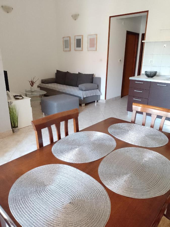 Apartamento Martina 2 Bašanija Exterior foto